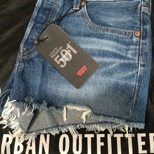 Levi 501 Shorts - Mid Rise - Size 28